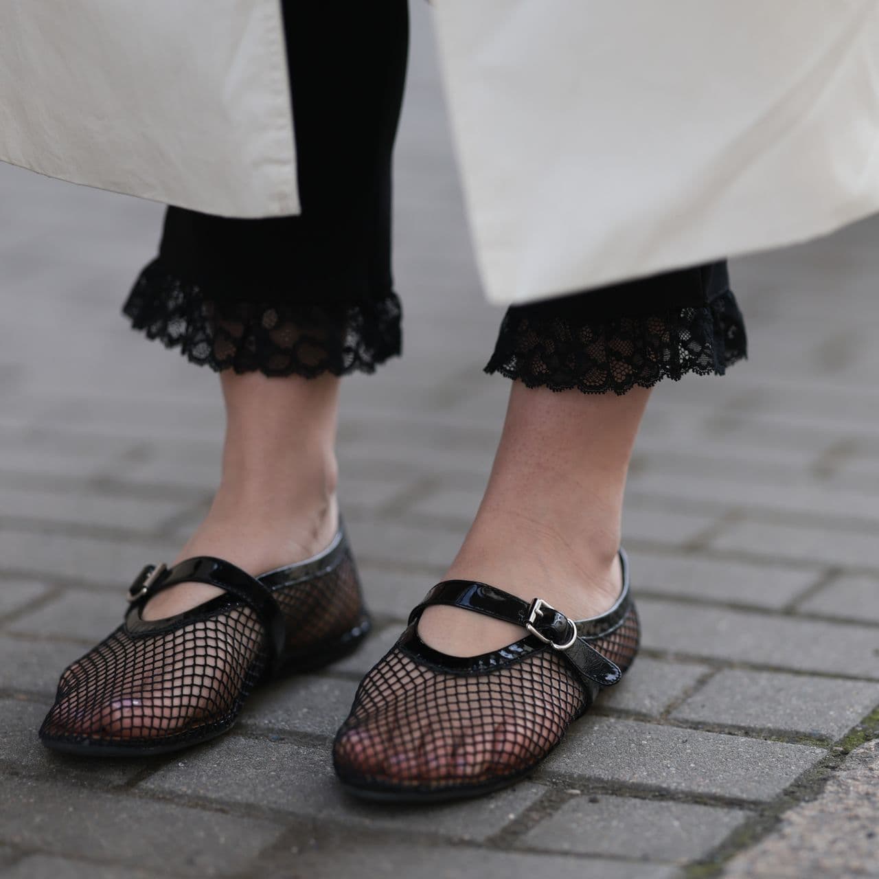  What to Wear When It’s Too Late for Sandals and Too Early for Boots 