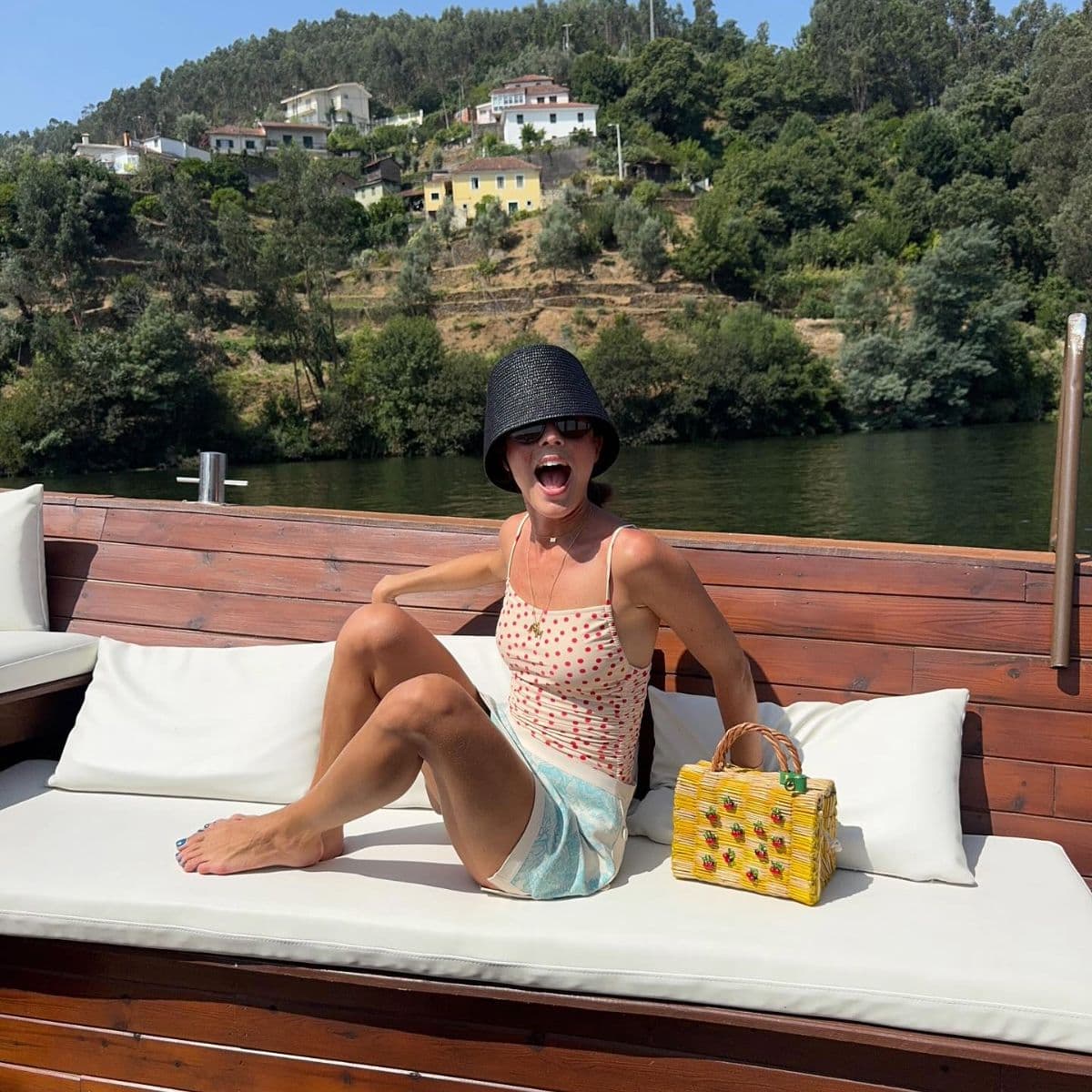 This Is How Fashion People Dress for Summer Lake Trips 