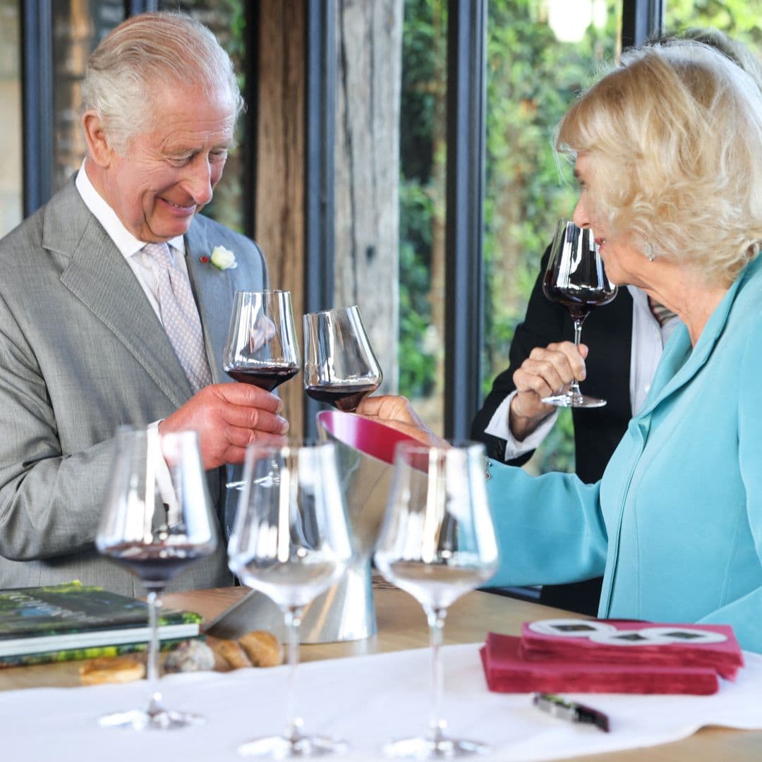  Former Royal Chef Shares the “Most Adventurous” Eater in the Family and the One Drink The King and Queen Consider a “No-Go” 