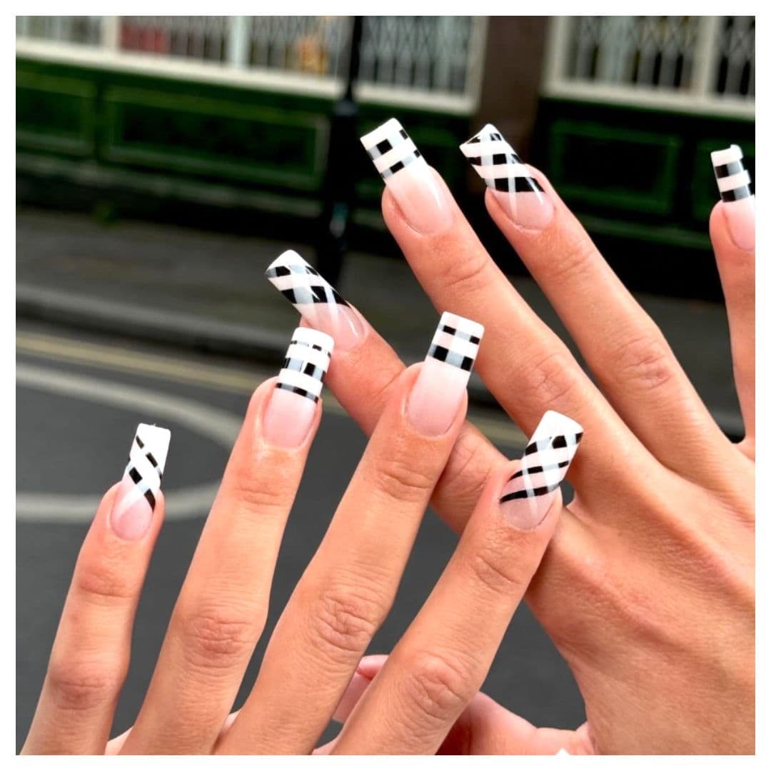  Plaid French Tips and Mismatched Manis Lead the Best Nail Looks of the Week 