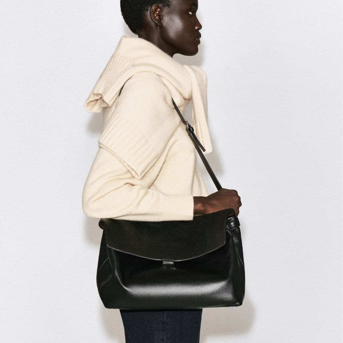  This Viral COS Handbag Sold Out Instantly—Now, It’s Finally Back in Stock 