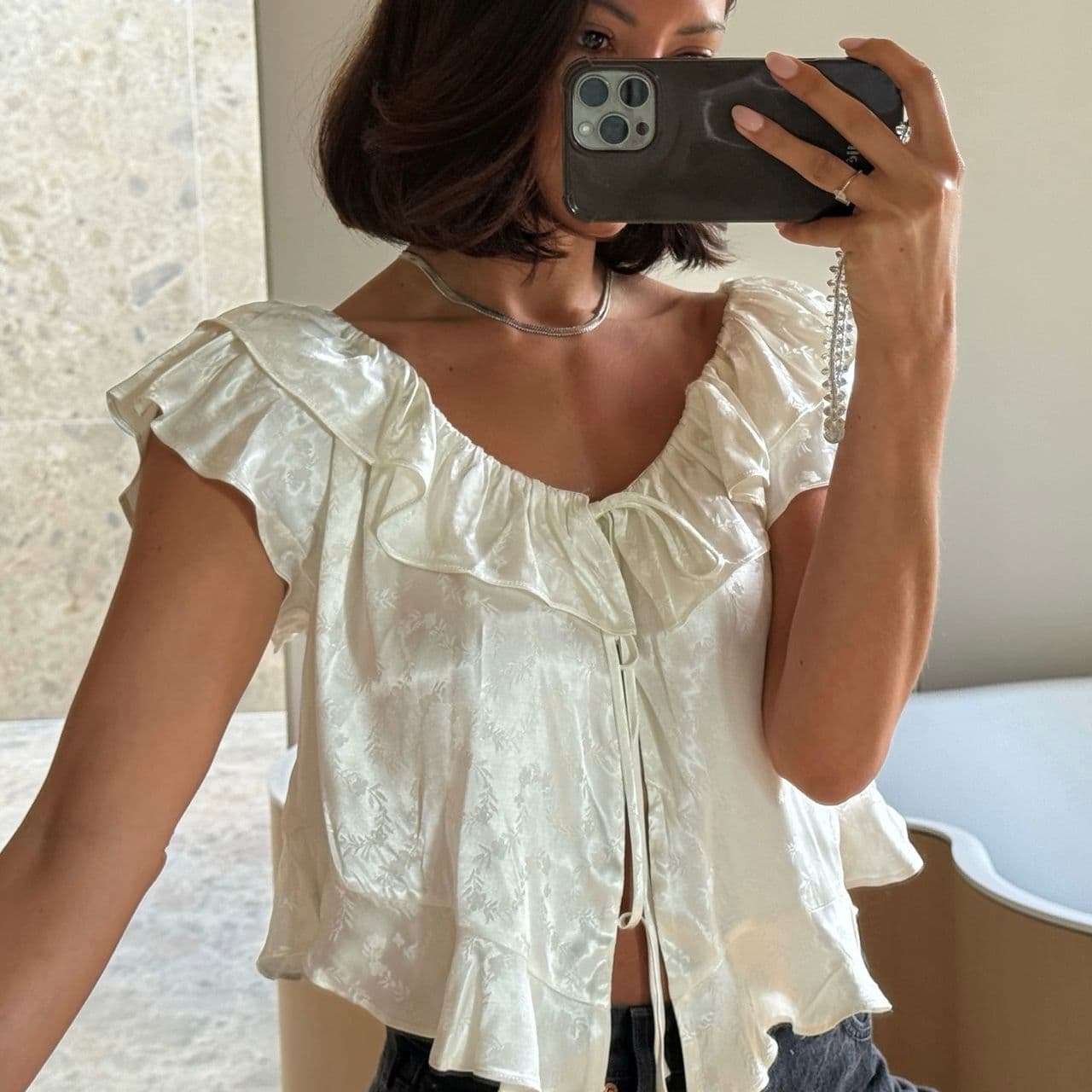  I'm Splitting Time Between L.A. and Dallas—6 Chic Spring Basics Always in My Carry-On 