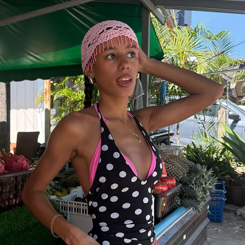  Not a Bucket Hat, Not a Baseball Cap—This Pretty Hat Trend Is What the Cool Girls Are Wearing Instead 