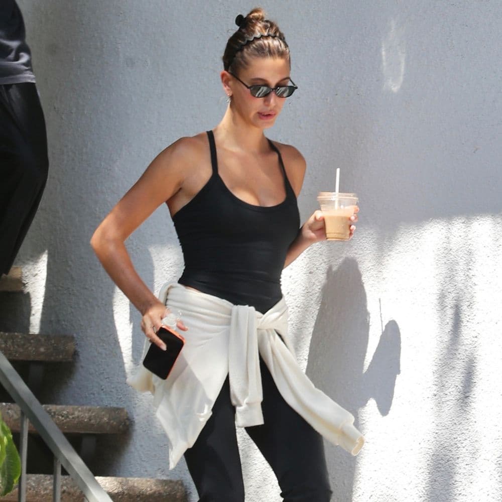 Sorry Trainers—These Breakthrough Shoe Trends Make Leggings Look Significantly Chicer