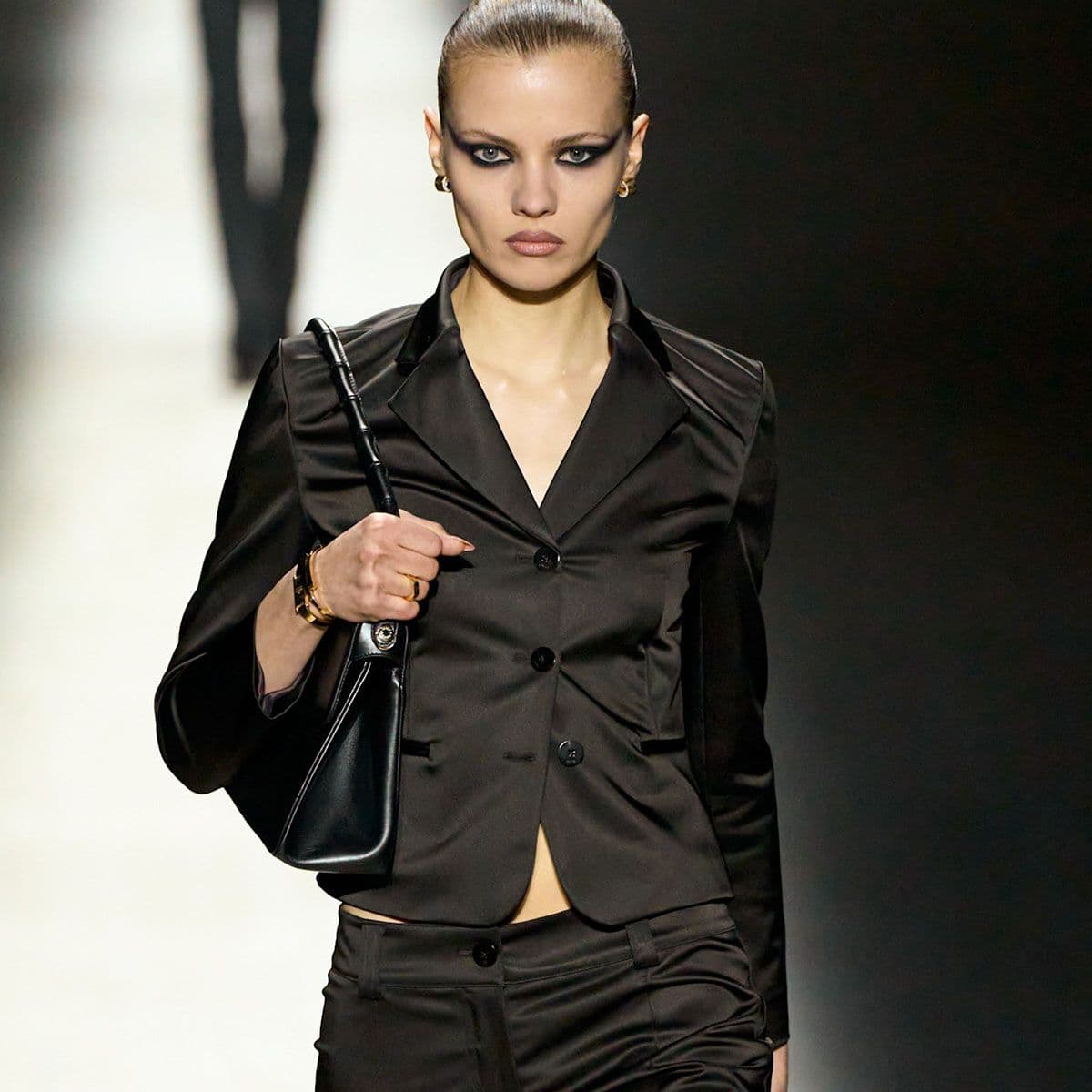  *This* Is How Fashion People Are Wearing Their Jackets for Fall 2026 