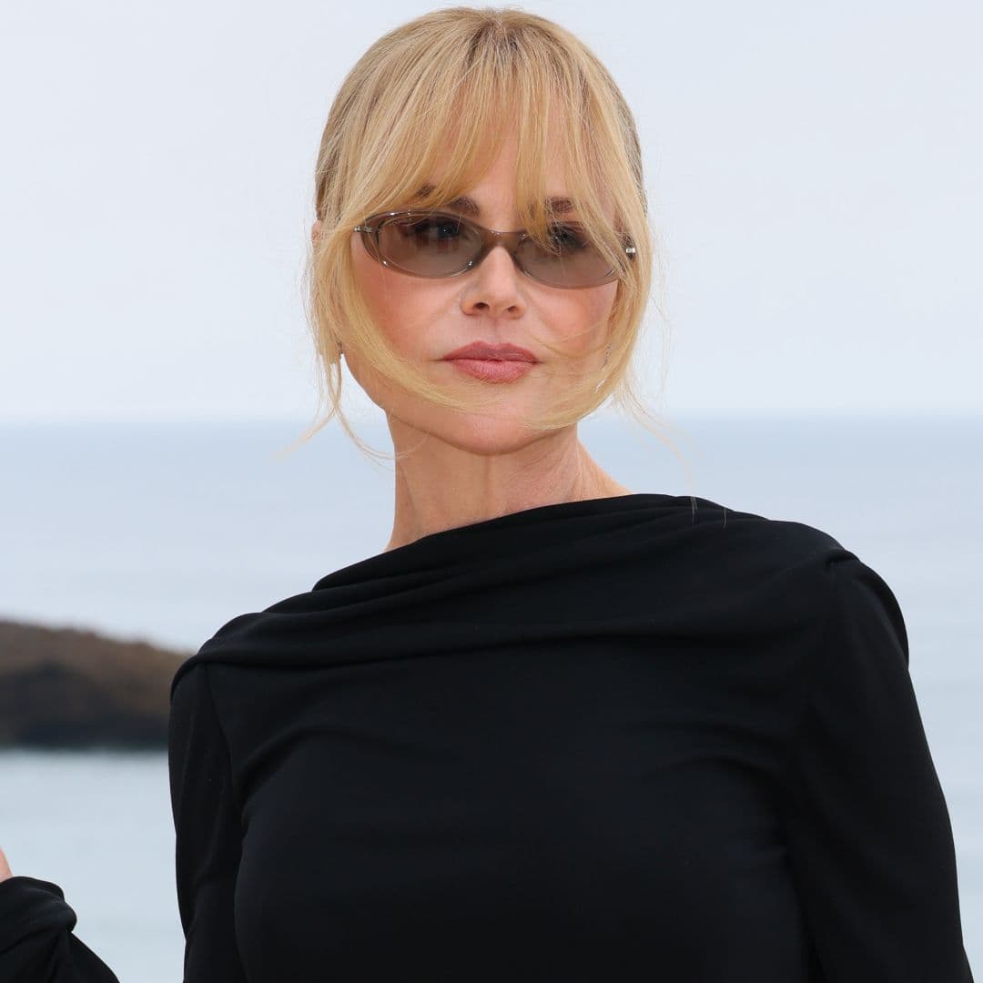 Nicole Kidman's Airport Outfit Went Straight to My Coastal-Chic Vacation Moodboard 