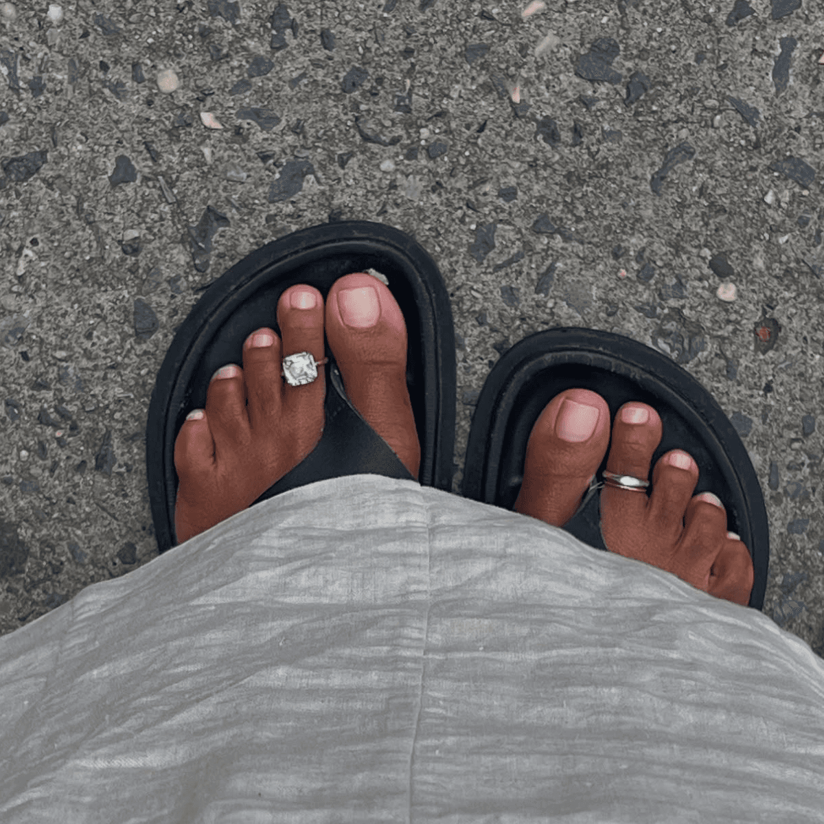  Jewelled Sandals, Anklets and Shoe Charms—5 Elegant Trends That Put Your Best Foot Forward 