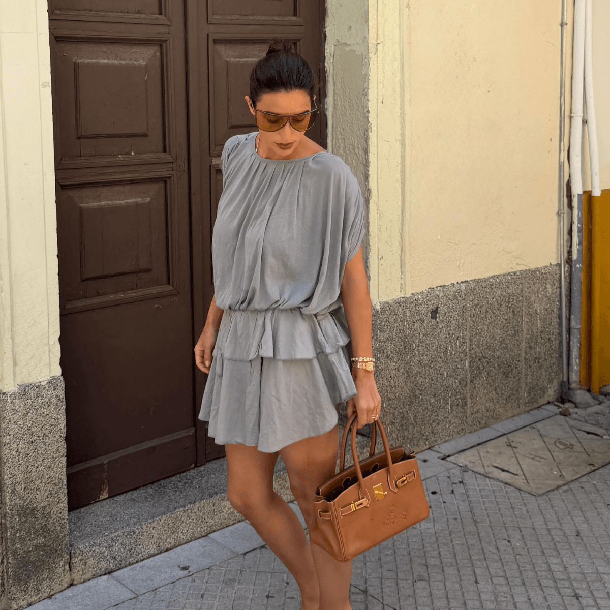  The Quiet Luxury Shoe Color Fashion People Are Wearing Instead of Black This Summer 