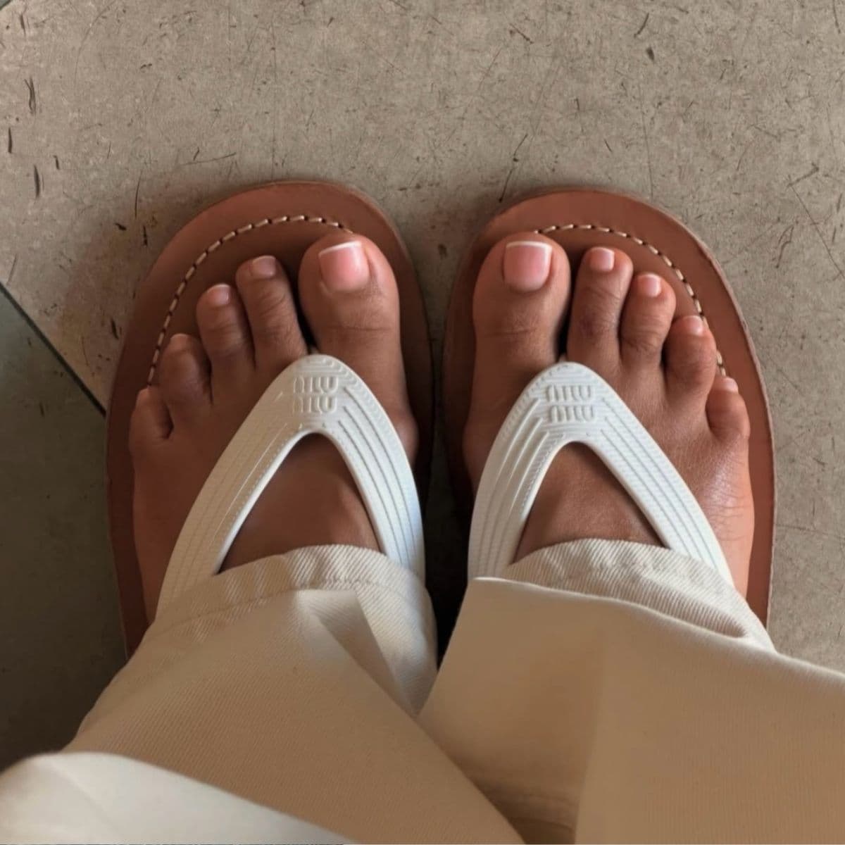  If You Consider Yourself a Nail Minimalist, Then You'll Love Wearing These 11 Pedicure Colours on Your Toes 
