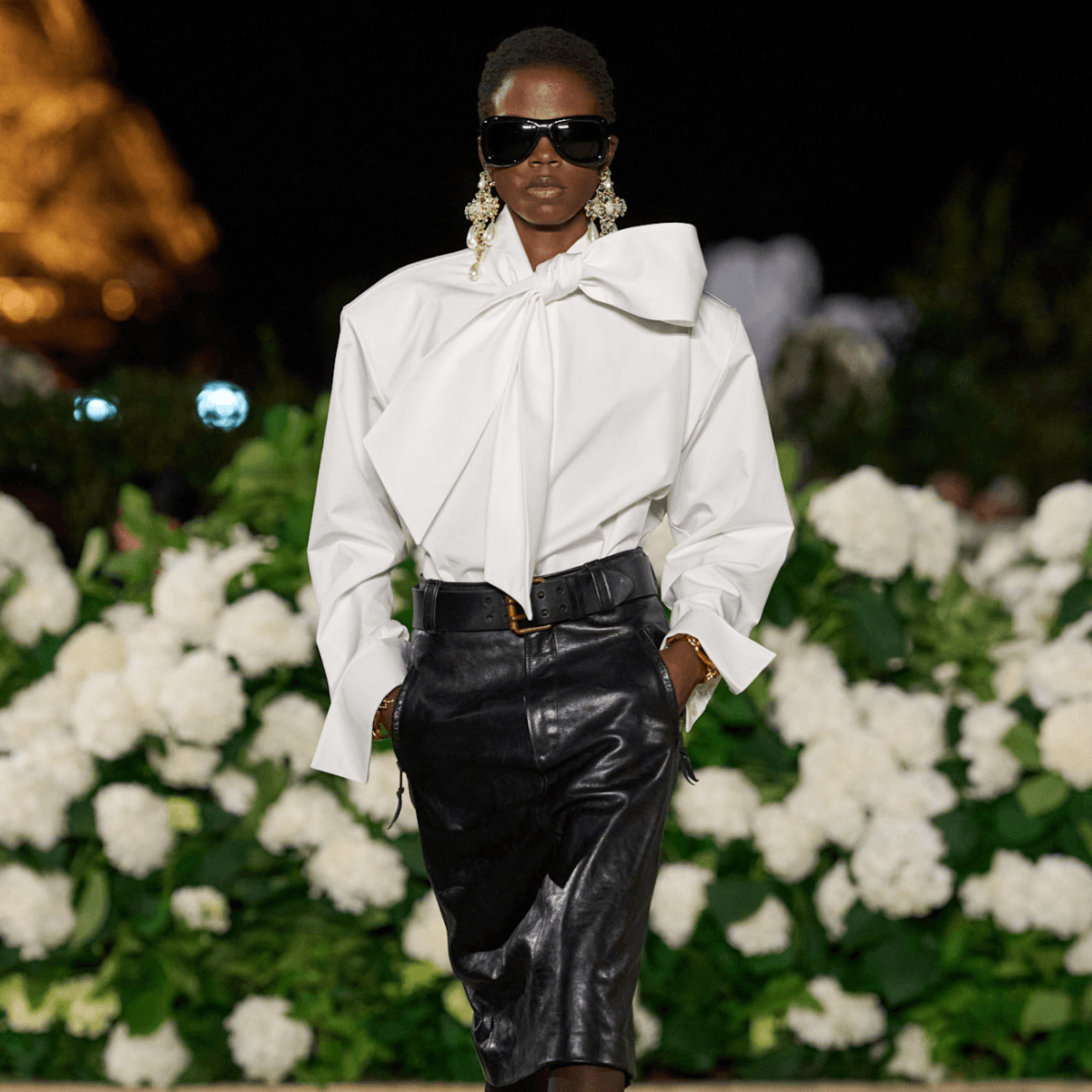  The 5 Blouses Everyone Will Wear With Jeans, Skirts and Trousers in Spring 