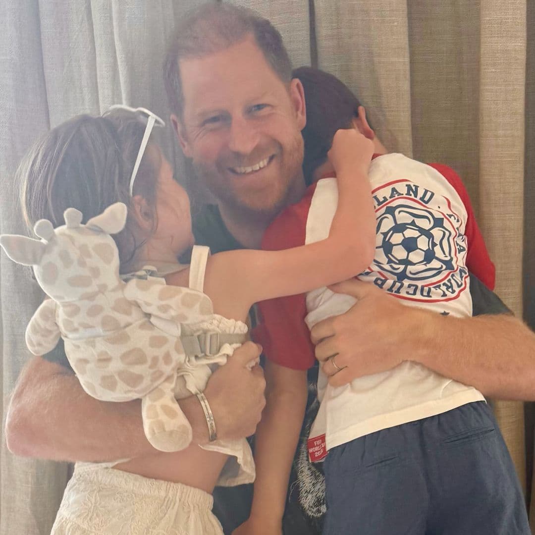  Prince Archie and Princess Lilibet's Reunion With King Charles Has Been Threatened "at the 11th Hour," Per Royal Source 
