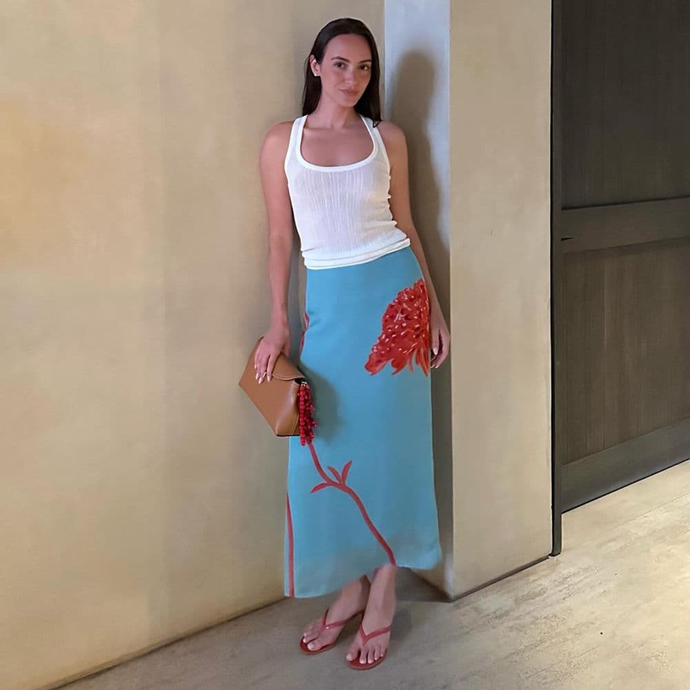  It's a Fact: Fashion People Are Choosing This Sandal Color Trend Over Black, White, and Brown 