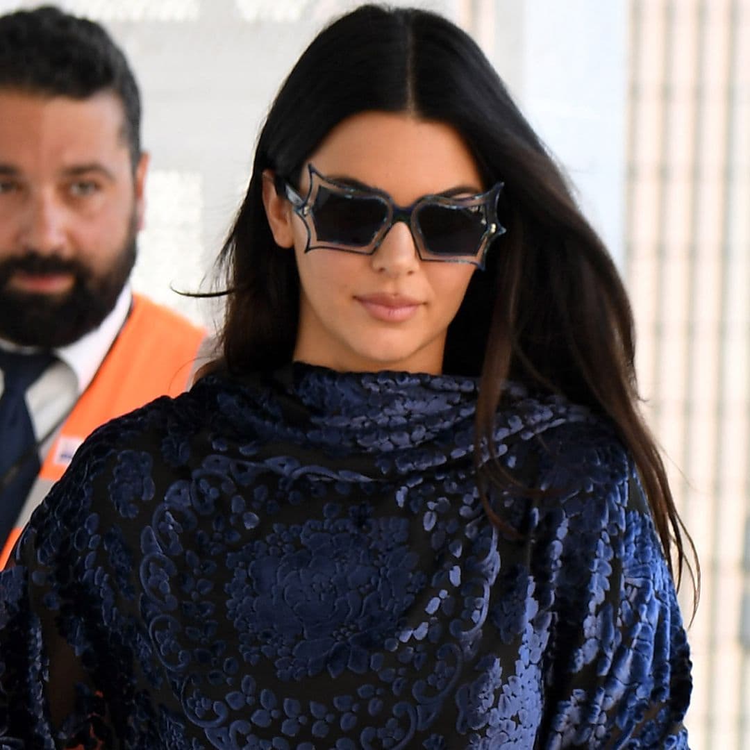  Kendall Jenner Just Gave the Poncho an Unexpected After-Dark Makeover 