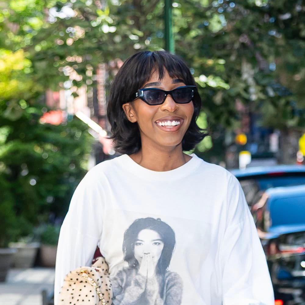  This Is the 2026 Way to Wear a Graphic Tee, Hands Down 