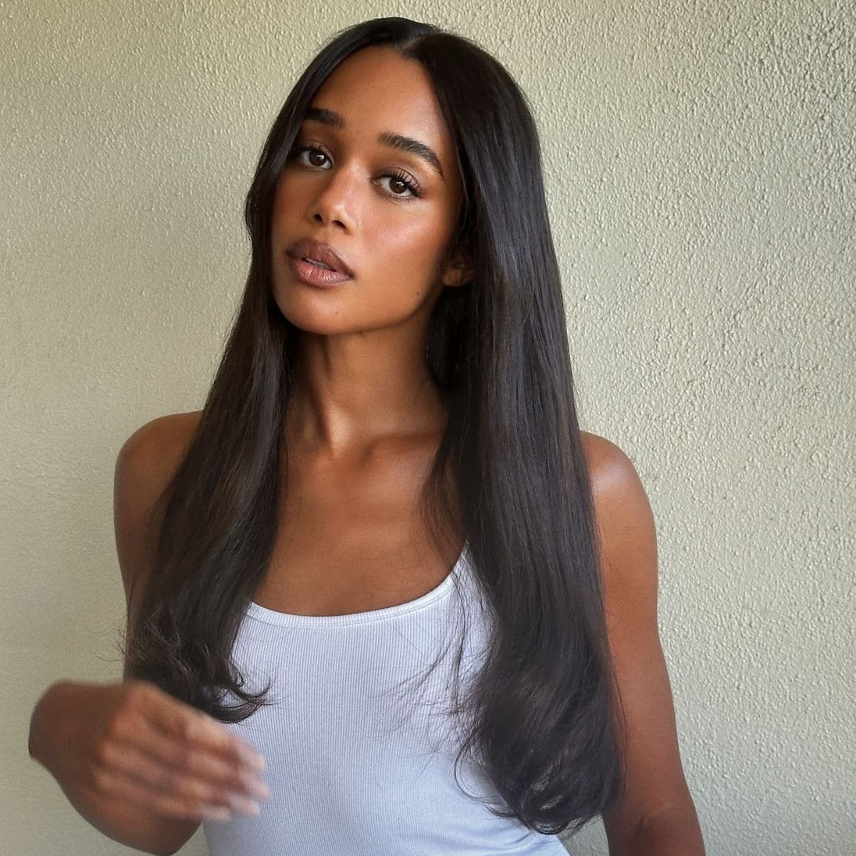  I Exclusively Wear Brown Lip Gloss—These 7 Formulas Are Always in My Makeup Bag 