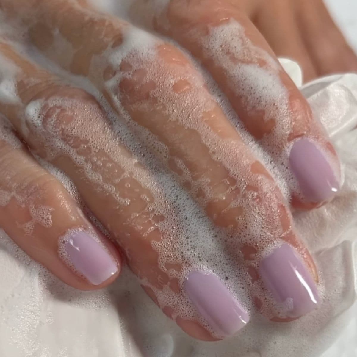  Autumn's First Trending Manicure Is Here, and It's Even Chicer Than You'd Expect 