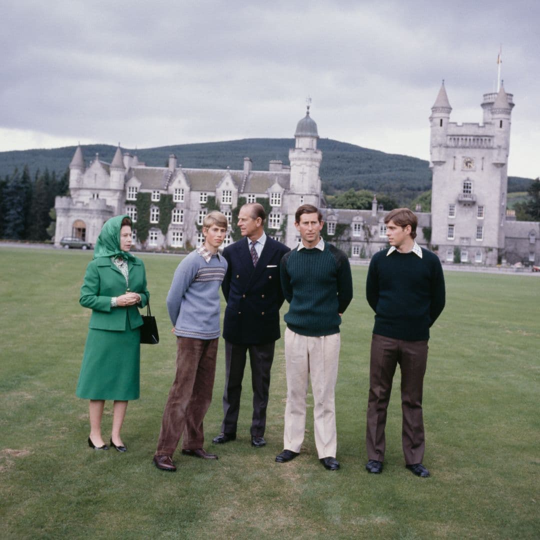  Former Palace Chef Reveals The Royal Family "Let Their Hair Down" at These Balmoral Events 