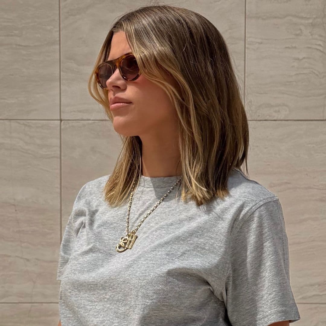  Chloé Sneakers and Balenciaga's Le City Bag Give Sofia Richie Grainge's Sweatpants Look a Cool-Mom Makeover 