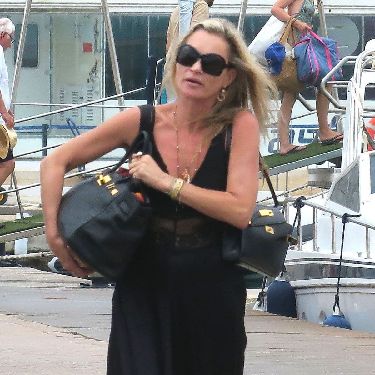  Ballet Flats and Two Hermès Bags? Kate Moss Is Doing Over-50s Style Exactly Right 