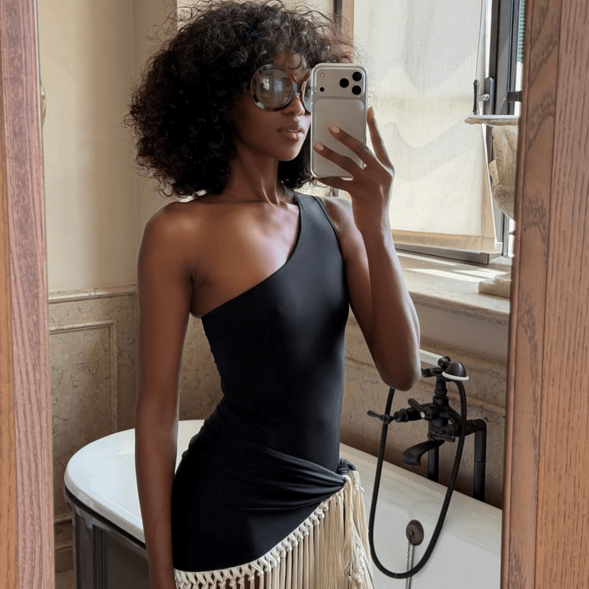  French Women Never Look Dated—6 Summer Trends They Wear to Stay Ahead of the Curve 