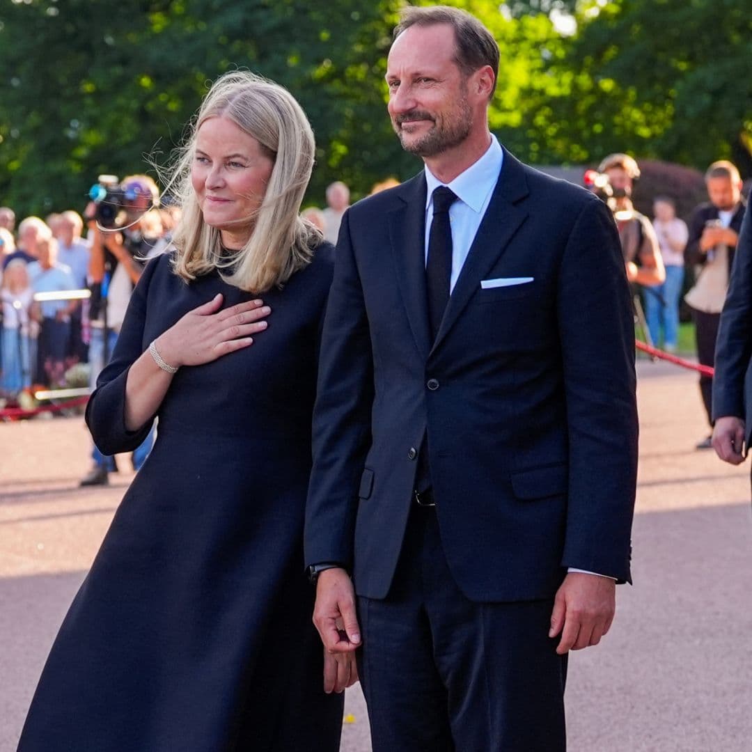  Norway's New Queen Is Forced to Miss Husband King Haakon's Swearing-In Ceremony After Doctor Confirms "Complications" From Lung Transplant 