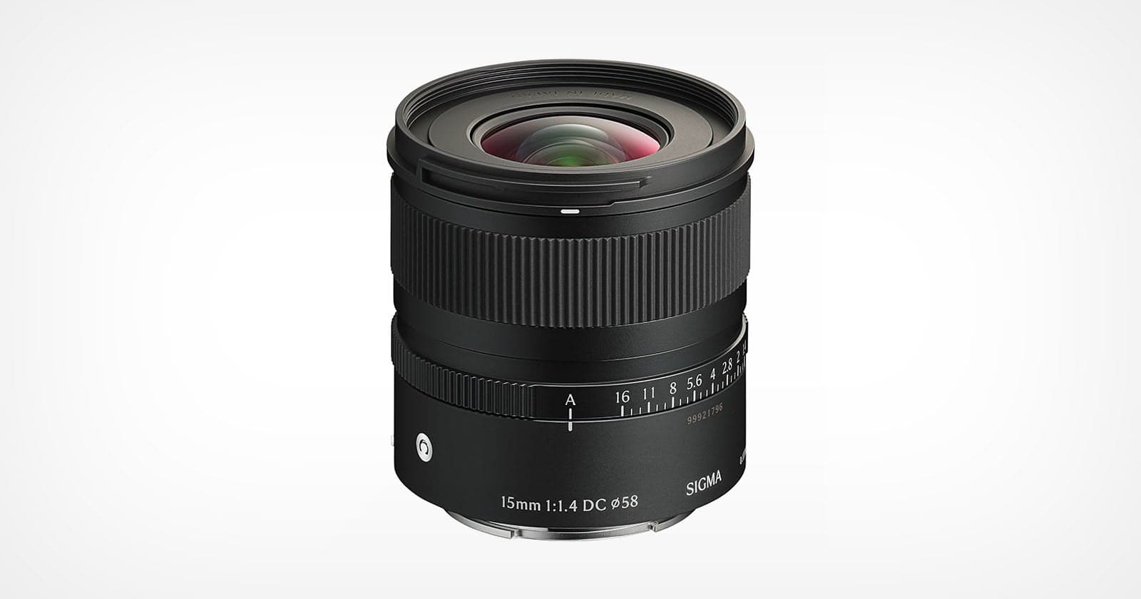 Sigma 15mm f/1.4 DC Contemporary for APS-C Is Smaller and Sharper