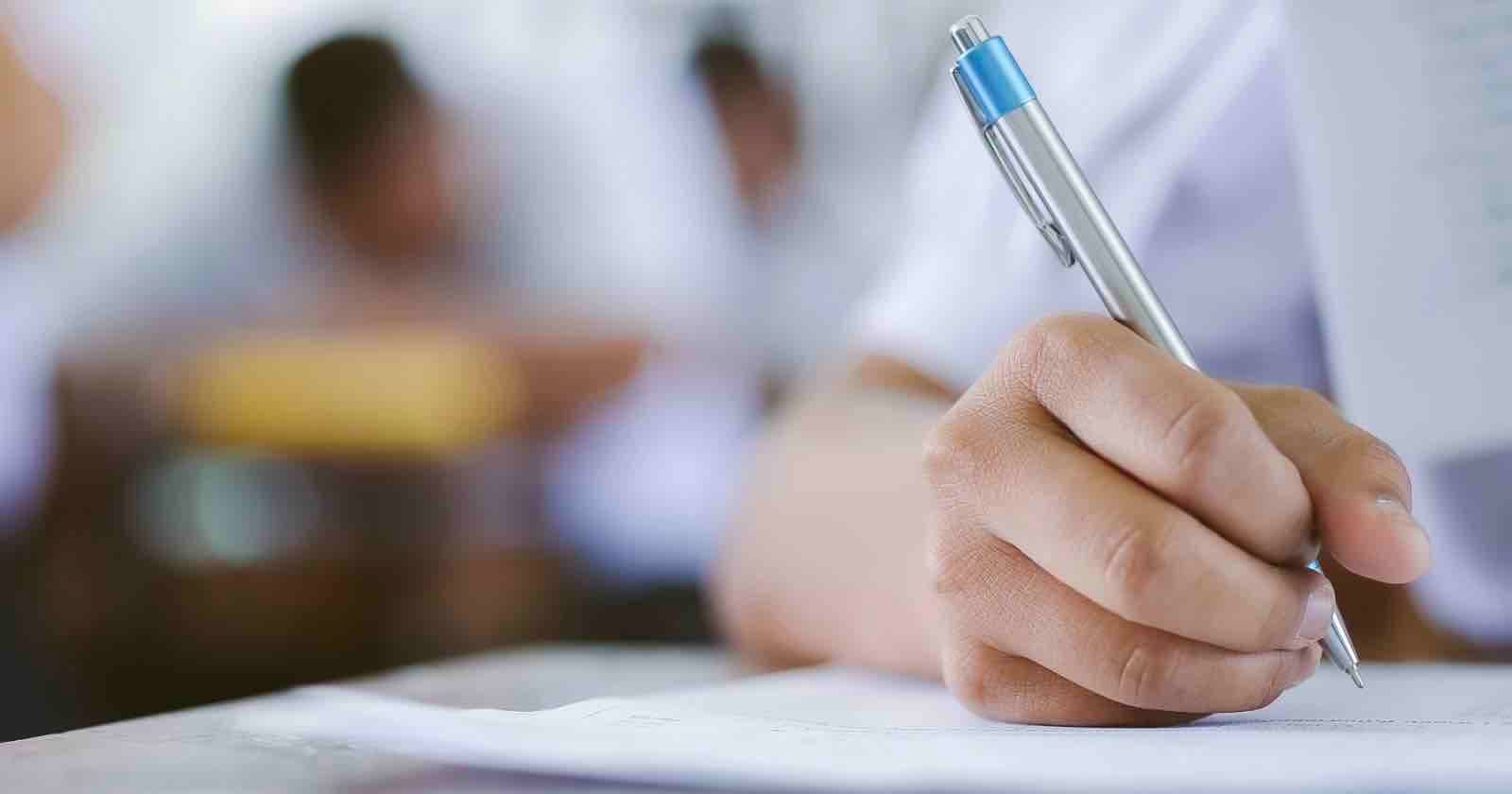 Students Are Using Smart Glasses to Cheat on Their Exams