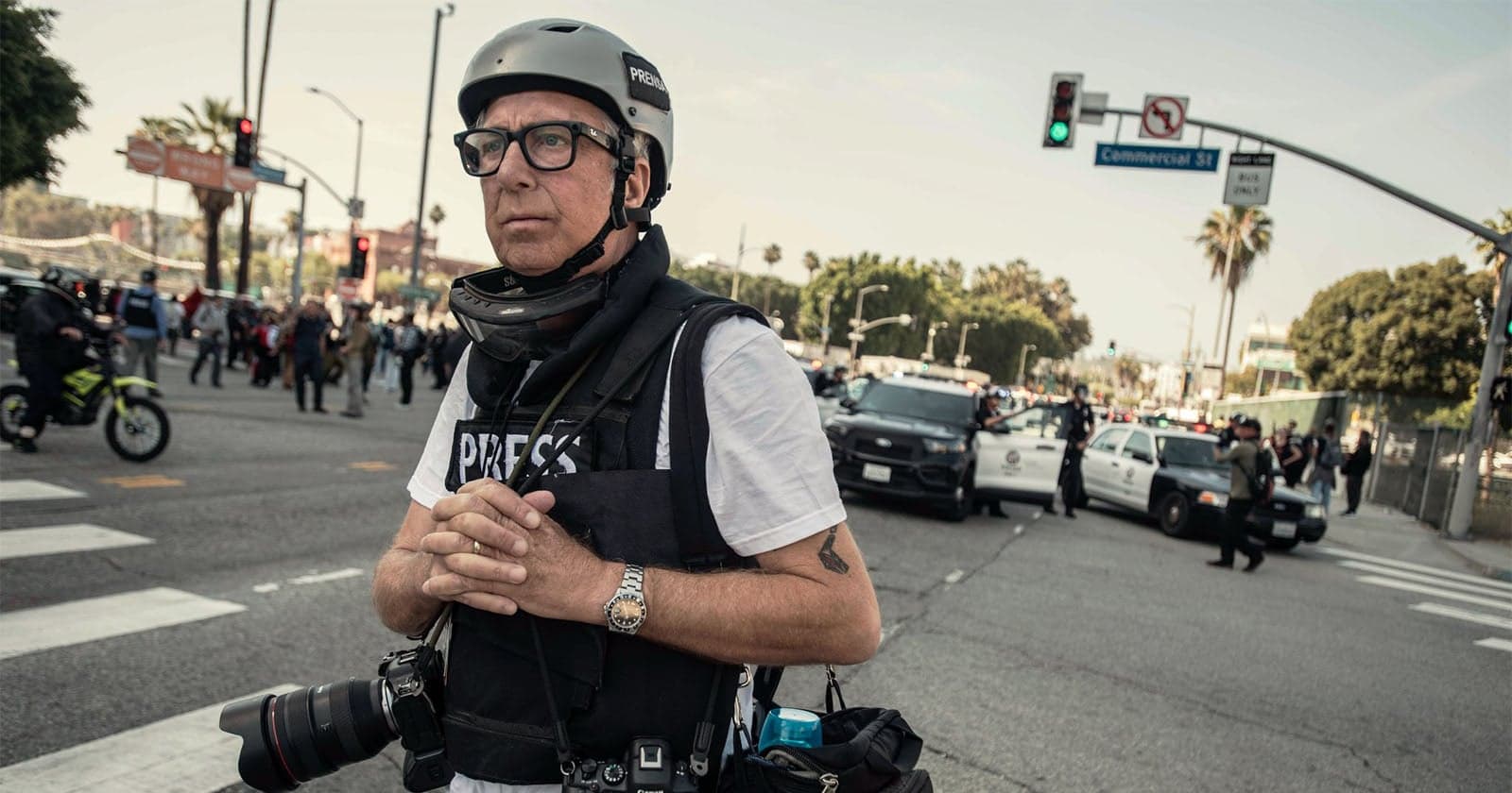 Pulitzer-Winning Photographer Back Behind the Camera After Cancer Battle