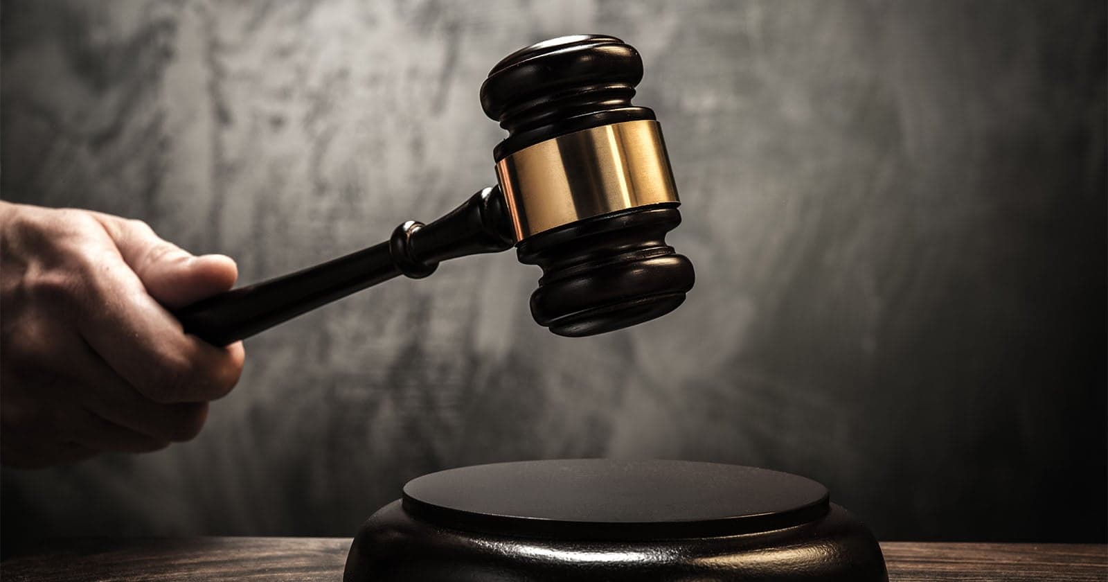 ‘AI Could Have Made It,’ Blogger Claims After Photographer Sues