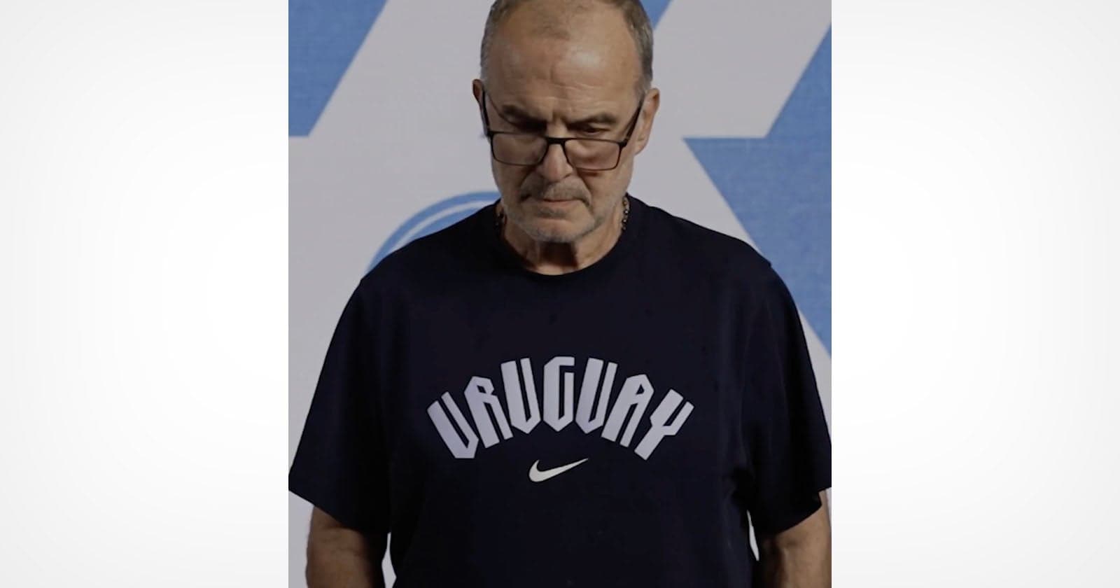 Uruguay Soccer Coach Refuses to Look at Camera During World Cup Photo Shoot