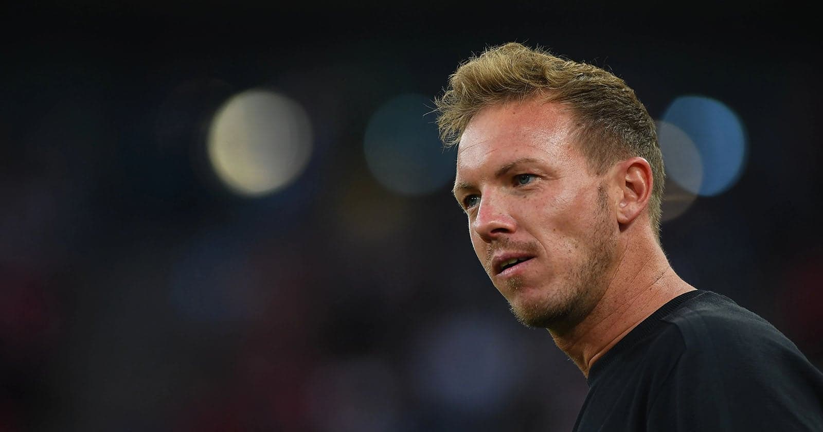 Another Coach Complains About Photographers at the World Cup