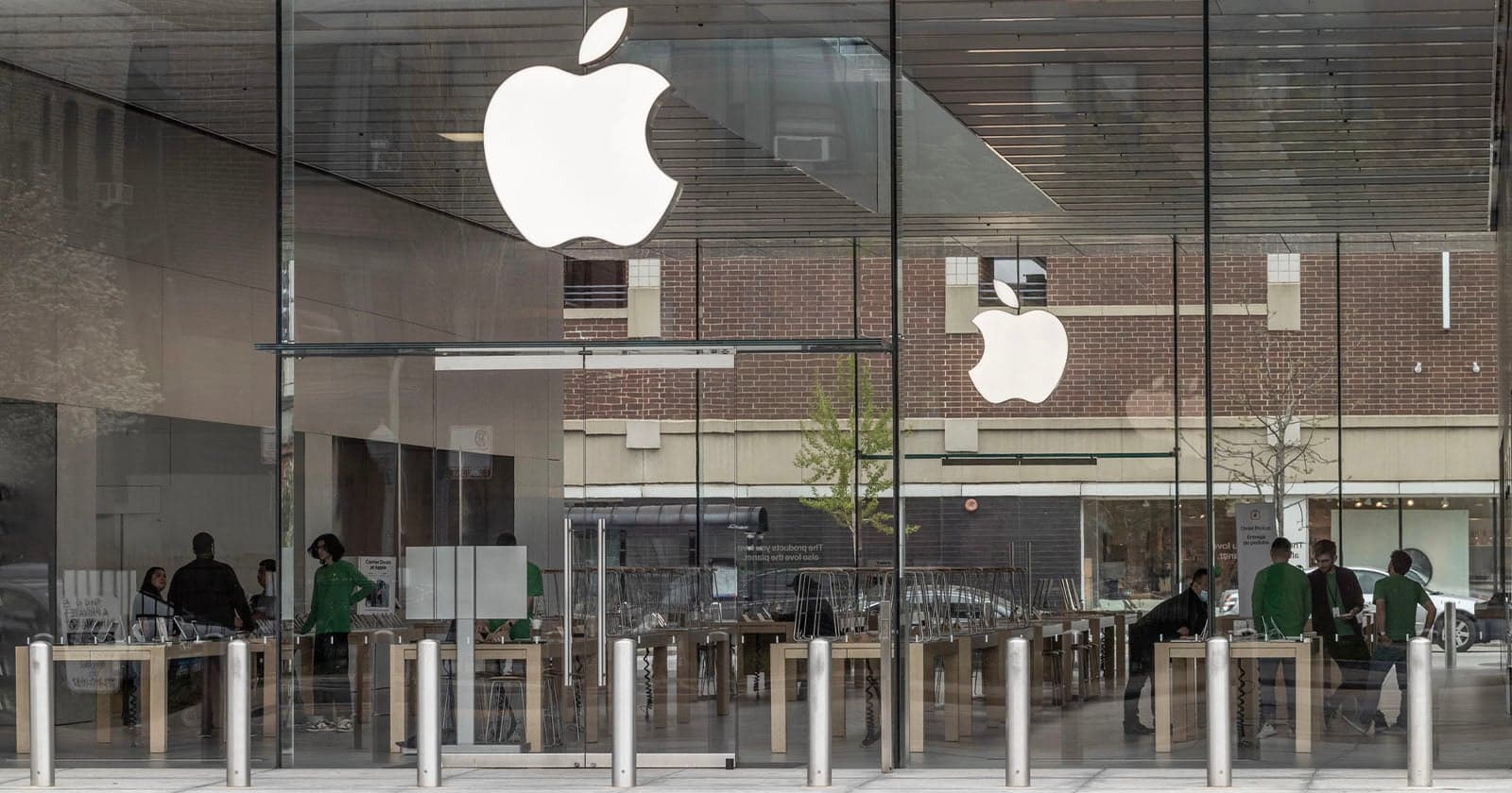 Conversations Between Apple Store Workers and Customers Can Now Be Recorded