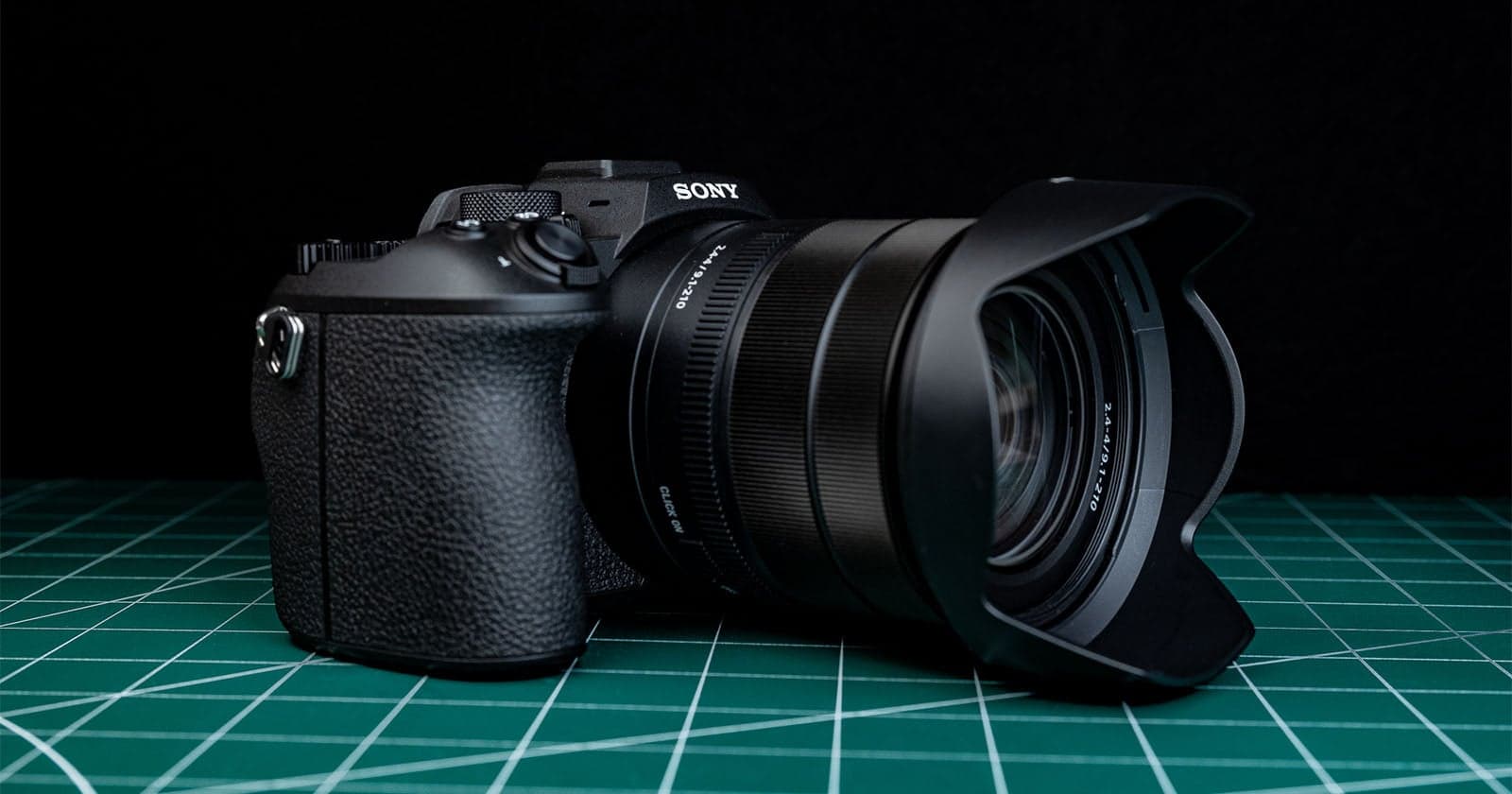 Why Other Reviewers Love the Sony RX10 V Even Though We Didn’t