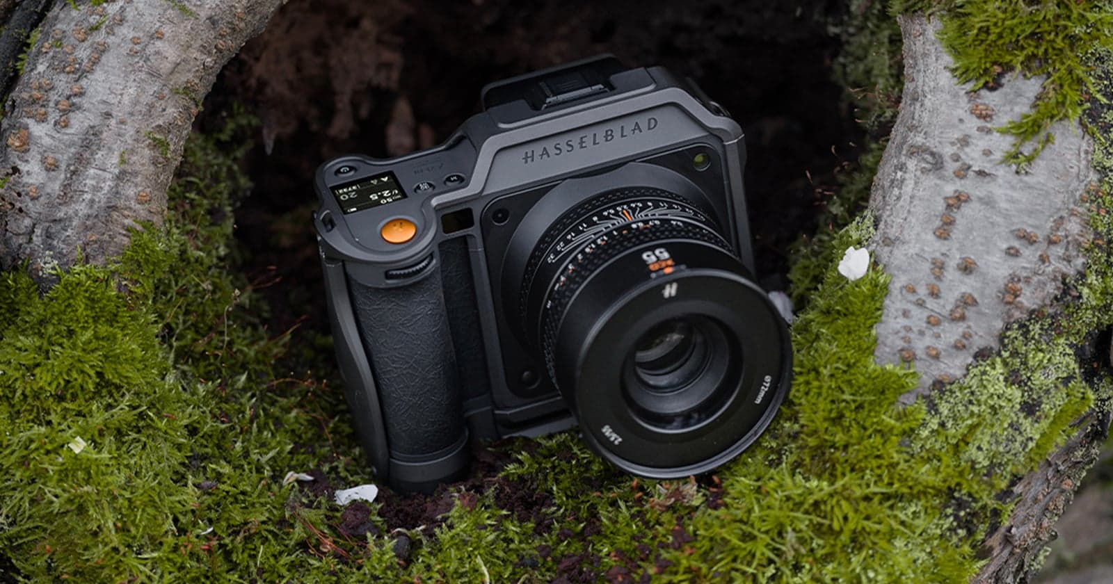 Falcam’s Hasselblad X2D Cage Offers Protection and a Secret AirTag Compartment