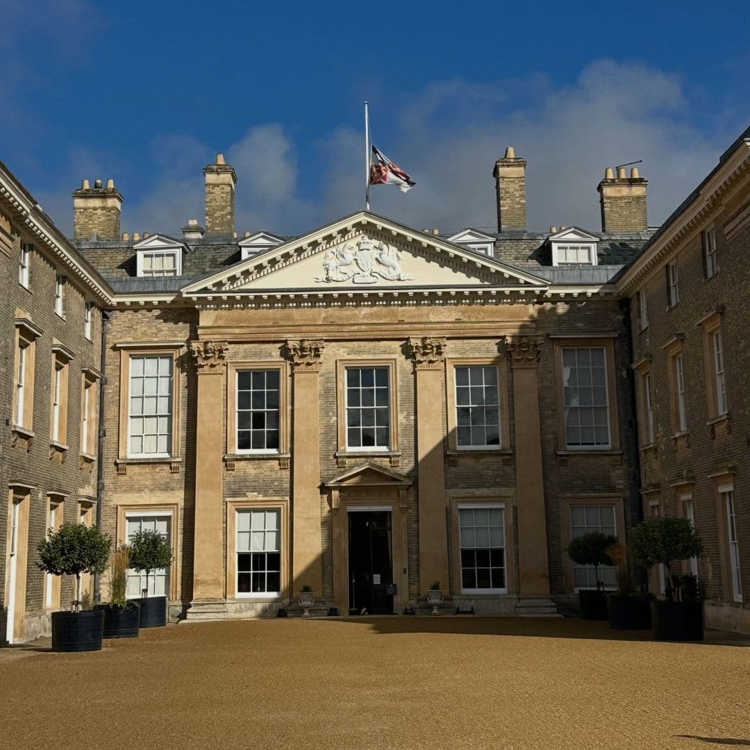 Princess Diana’s Brother Shares Moving Images of Their Childhood Home on 29th Anniversary of Her Death