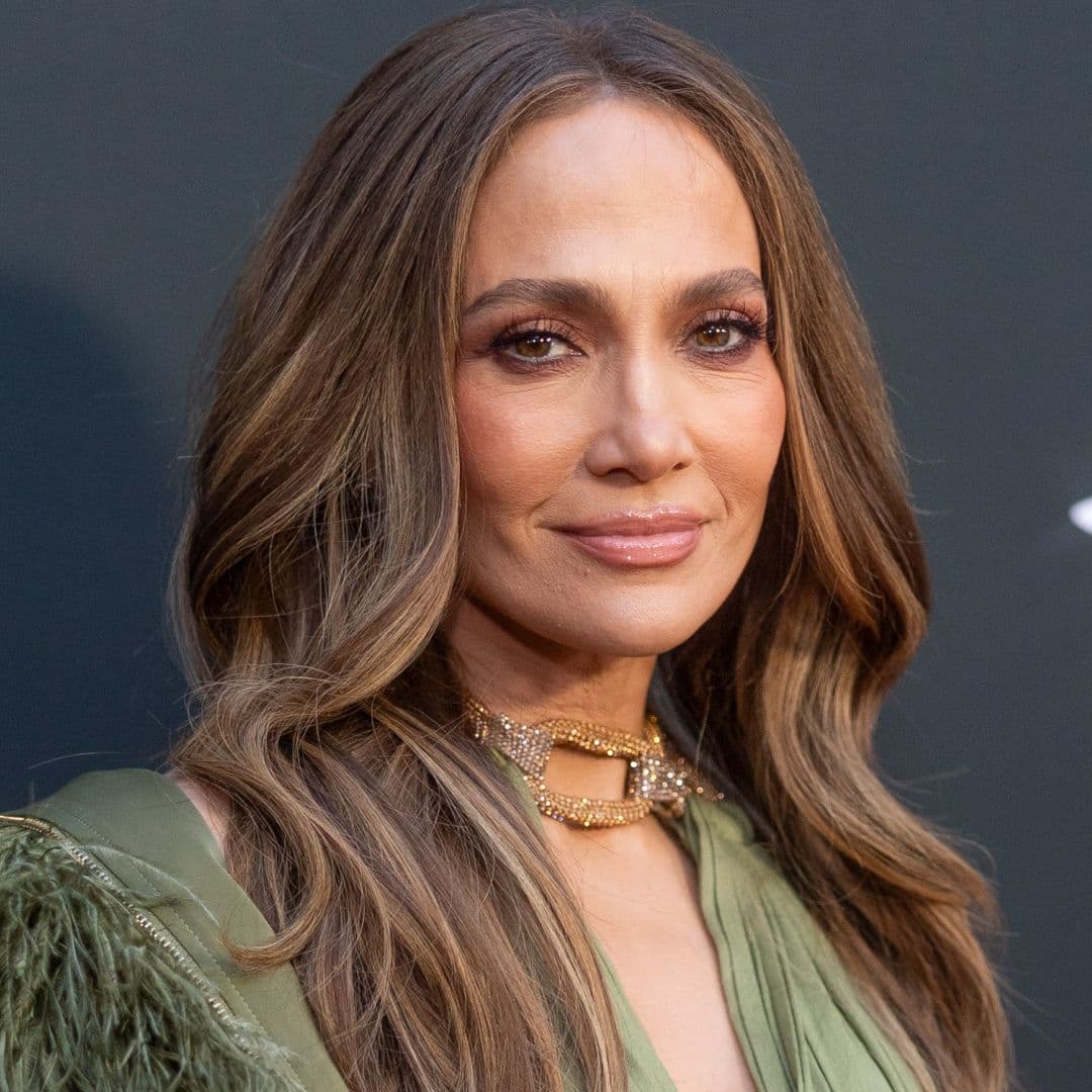 Jennifer Lopez Ditches the Work Trousers on My Wish List for Another Cut-Out-Heavy Dress