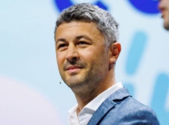 Presentation: From Legacy to Sovereignty: Driving the Future of Insurance through Platform Engineering