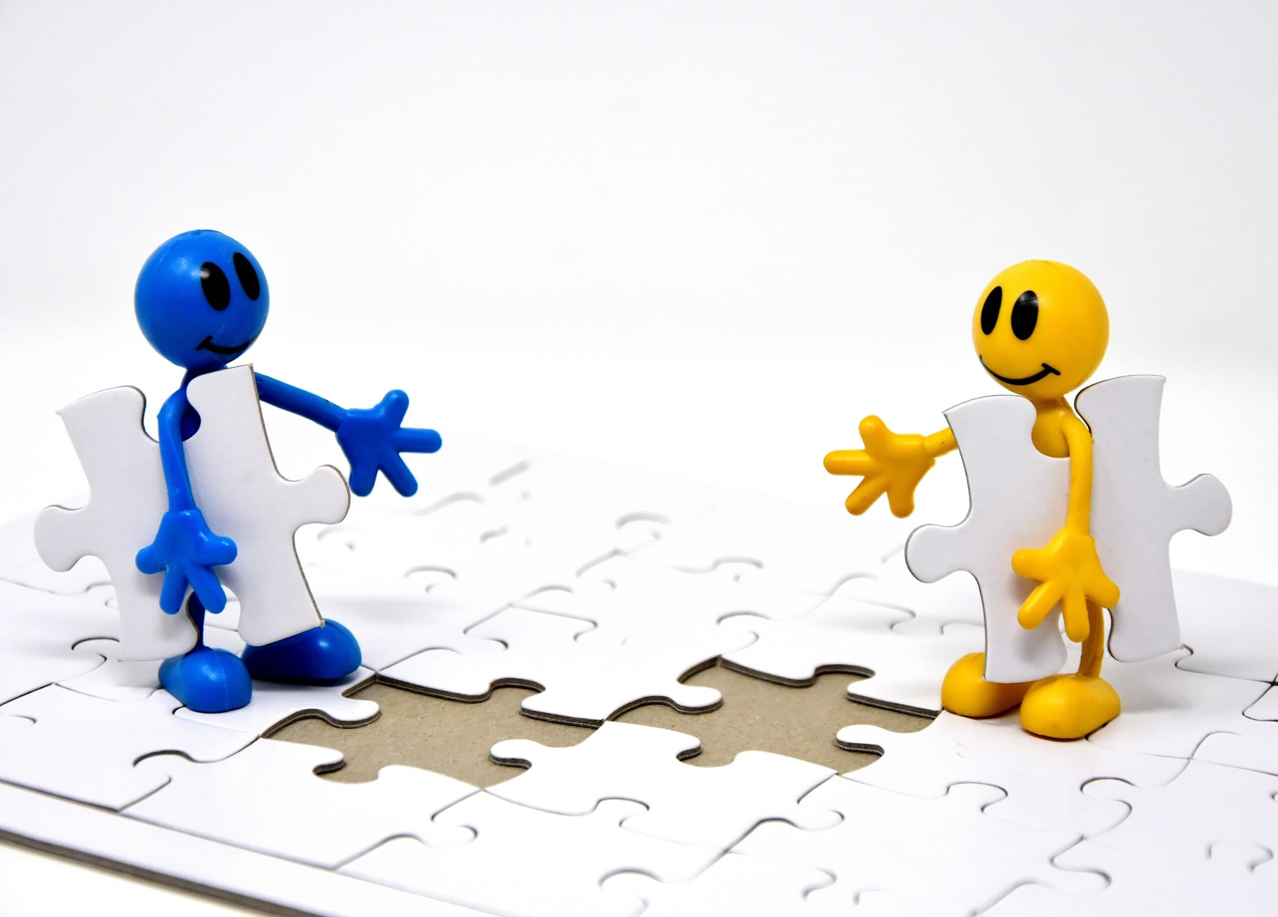 Jigsaw Jeeves: Building a Puzzle Assistant using Computer Vision