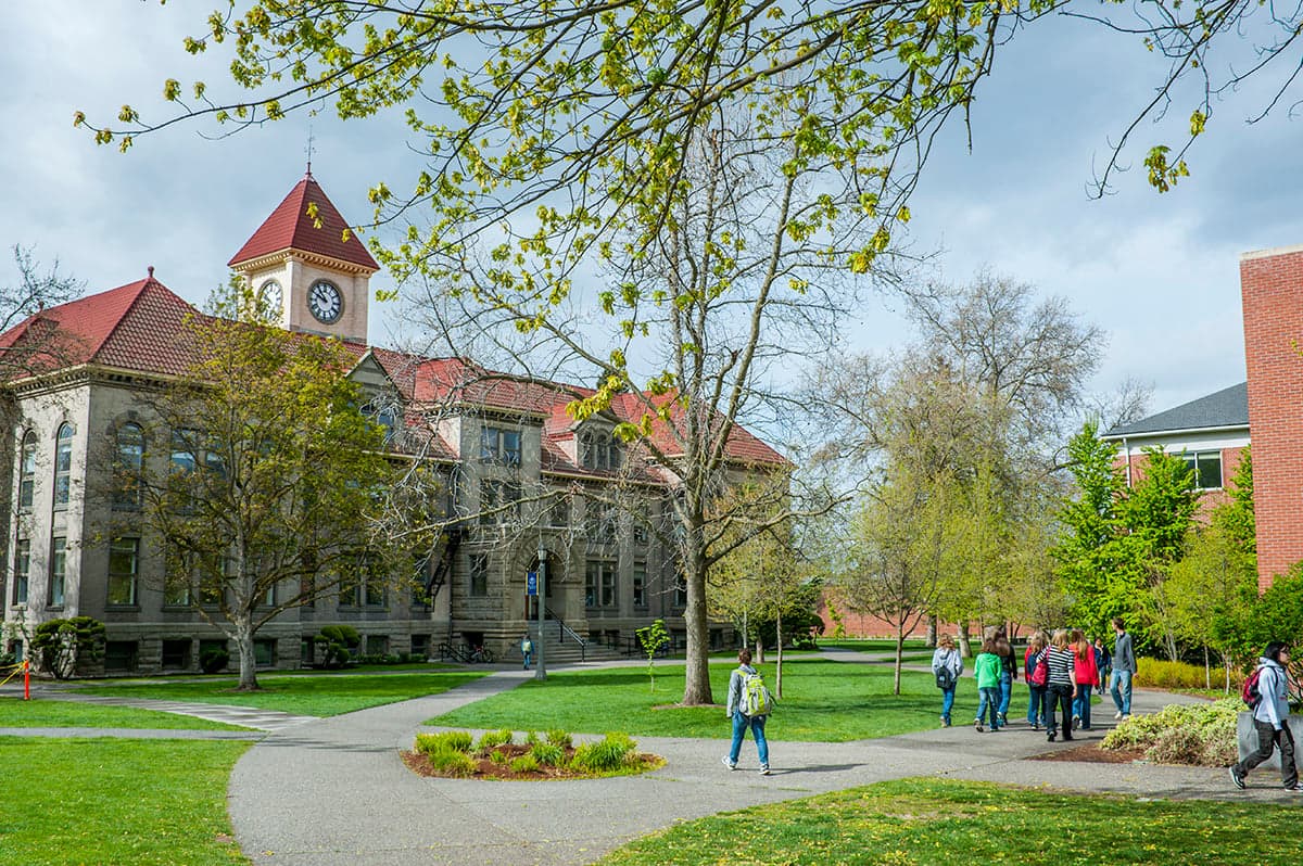 Whitman College Caps Tuition at 10% of Income