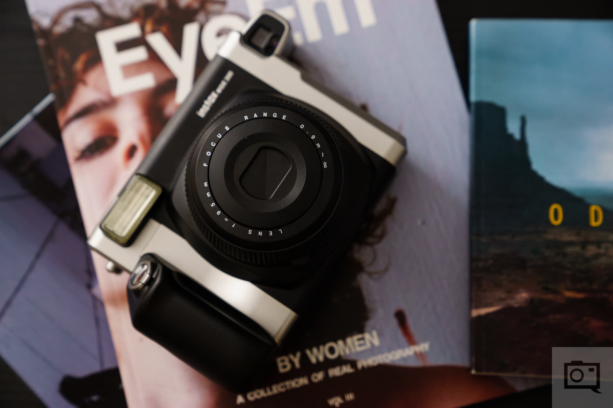 5 Film And Hybrid Cameras Flying Off Shelves Across Canada Right Now