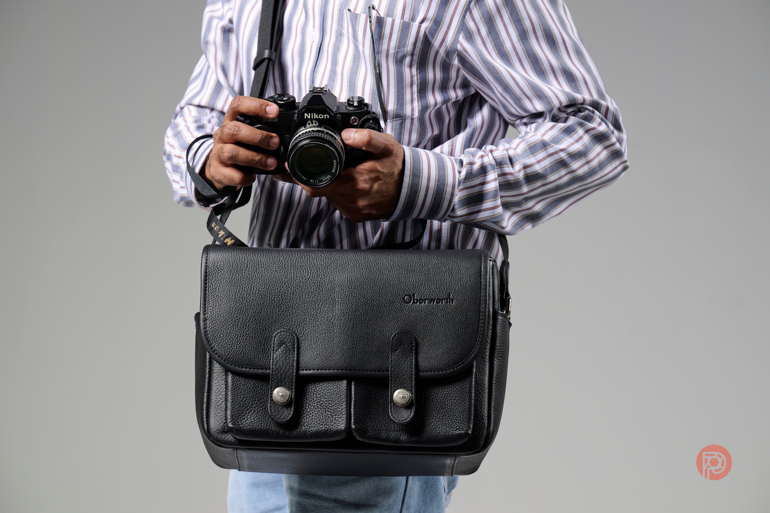 Oberwerth Little William Review: The Best Camera Bag for Street Photographers?