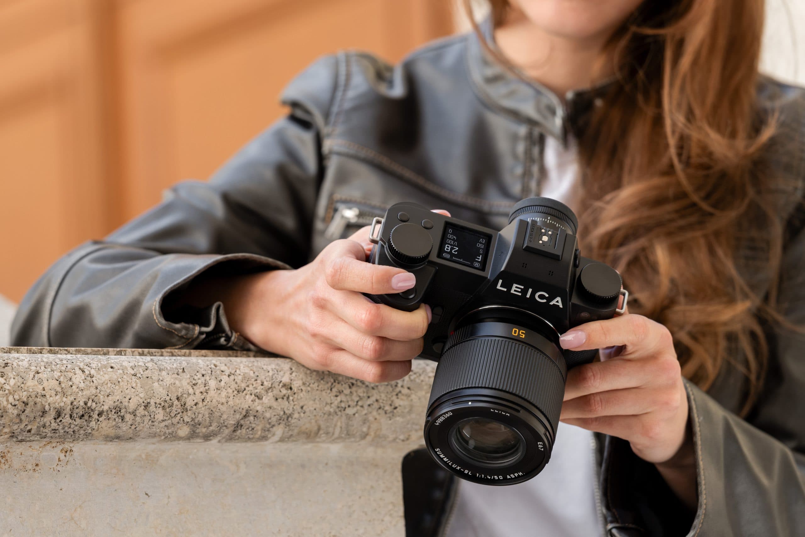 Leica Introduces Its Most Serious Camera and Lenses Of the Year
